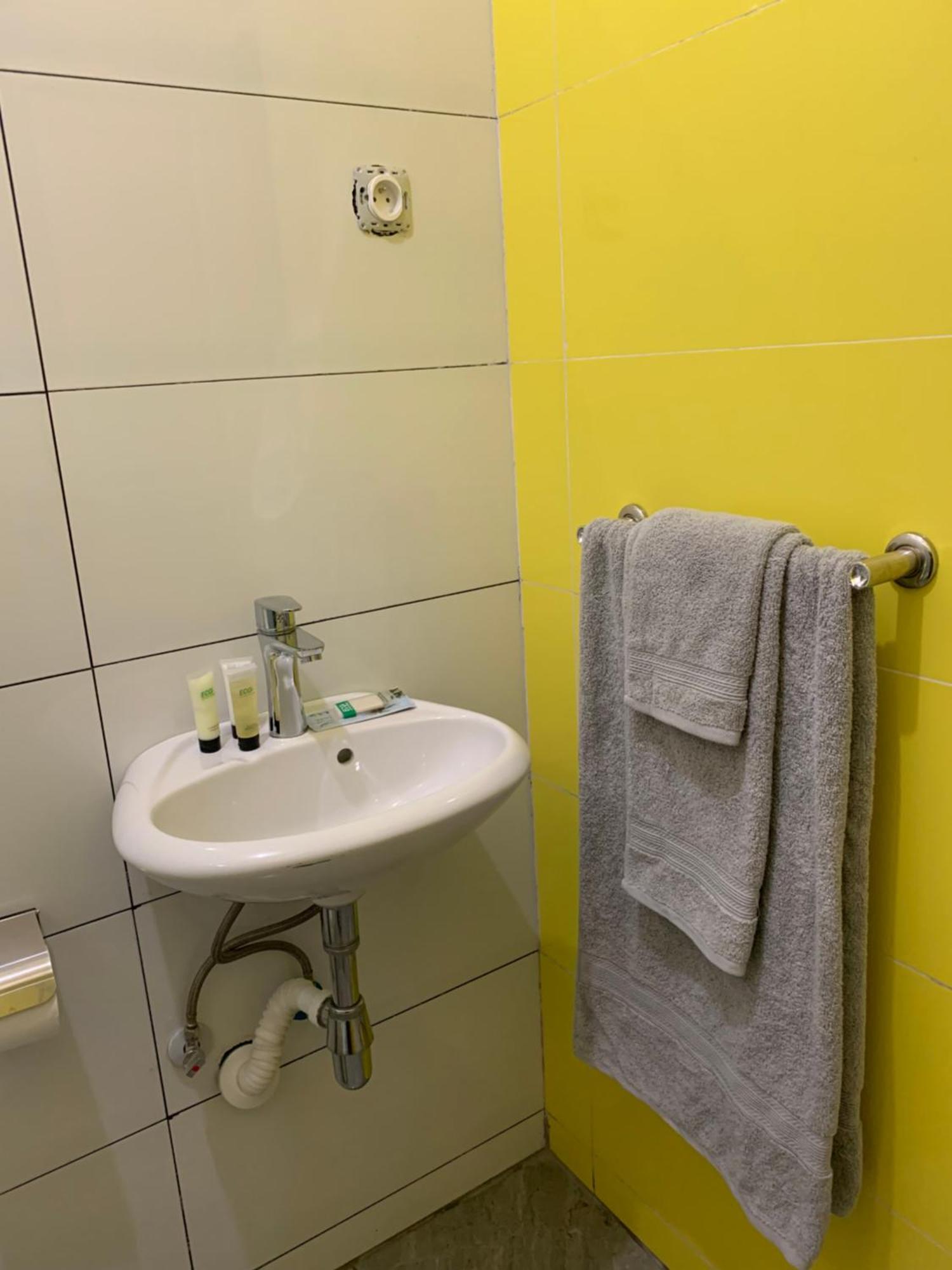 J Martins Apart Hotel Tarrafal  Bagian luar foto